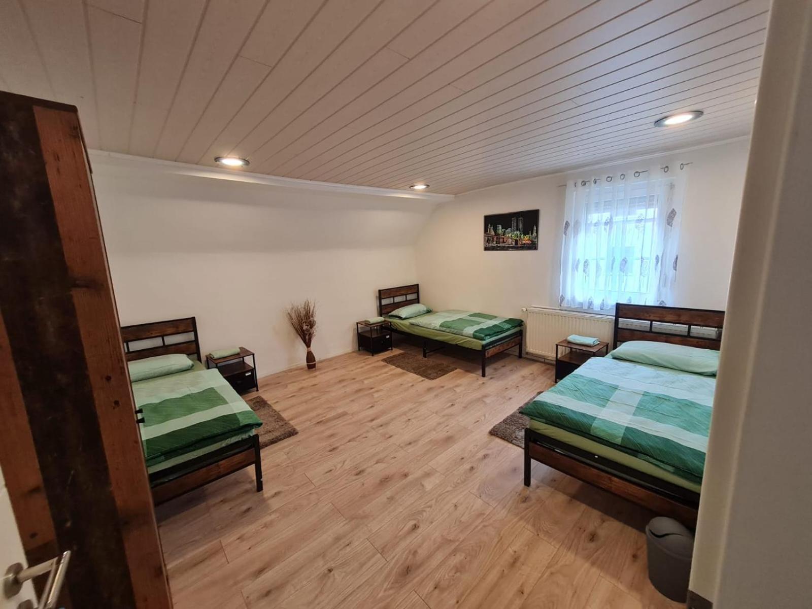 Husic Immobilien Und Handwerkerservice Rimbach  Exteriör bild
